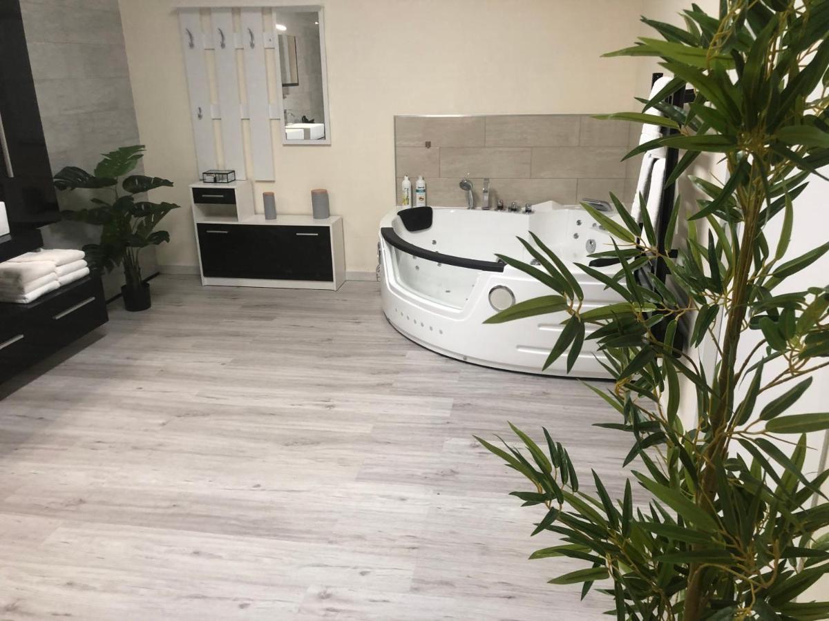 Hotel Saint Albert Sarlat Esterno foto